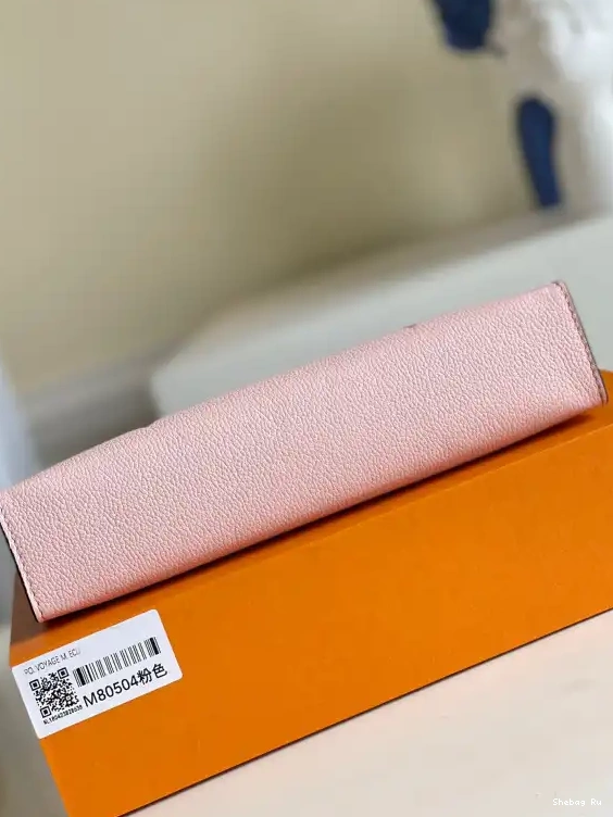 VUITTON LOUIS POUCH TOILETRY 26 0615